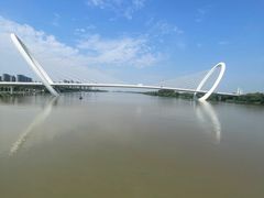 -南京眼步行桥