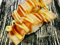 火炙三文鱼腩寿司-羽寿司(东方宝泰店)