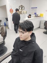 -尤司男士国潮理发馆