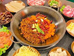 -渝井巷重庆老火锅(沈阳吉祥店)