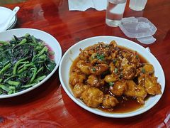 -芦茨金富饭庄·25年老字号·专做稻草鸡
