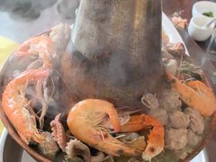 -一口猪海鲜浑锅·东北家常菜