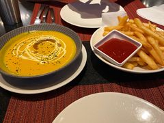 南瓜汤-WOLFGANG PUCK KITCHEN & BAR(迪士尼小镇店)
