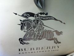 -BURBERRY(上海港汇恒隆广场店)