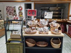 面包甜点陈列柜-HAVE A ROOM·有间质果(总店)