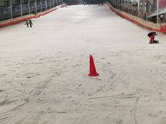 -乔波室内滑雪场