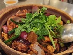 -胡须佬鸡煲四季火锅店(石厦西村直营店)