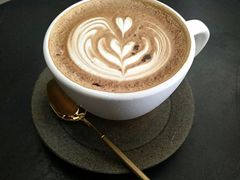 -UNI UNI(环亚凯瑟琳店)