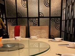 -新镇江酒家(南京西路店)