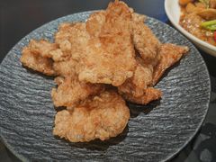 新式锅包肉-红东阁东北菜烤肉酒馆(CROSS万象汇店)