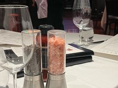 -Wolfgang’s Steakhouse 沃夫冈牛排馆(上海白玉兰广场店)