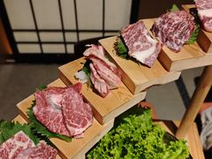 -山川小町·极番烧肉(新地假日广场店)