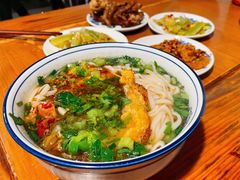 -矮子粉店1985·长沙米粉(湘春路店)