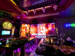 -温莎KTV(珠江路店)