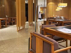 -鱼鲜饭香·招牌汽锅剁椒鱼头王