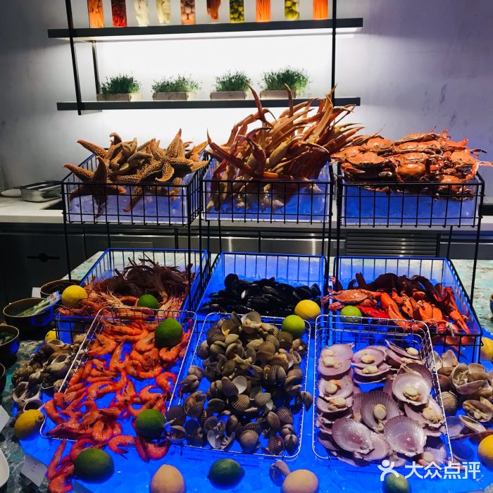锦厨自助餐厅·海鲜·牛扒(海口索菲特大酒店)龙虾钳图片