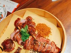 -川流不息·地道川菜·小龙虾(松东路店)