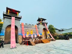 -茅山东方盐湖城景区