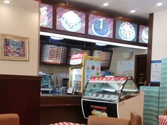 -红宝石·鲜奶小方·海派西点房(南丹店)