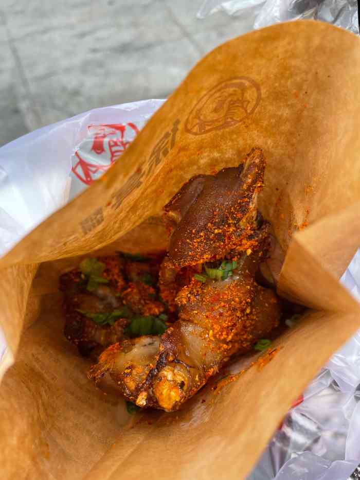 徐亮烤蹄(建设路店)-"故弄玄虚的一家店!每天不管什么时间去,都.