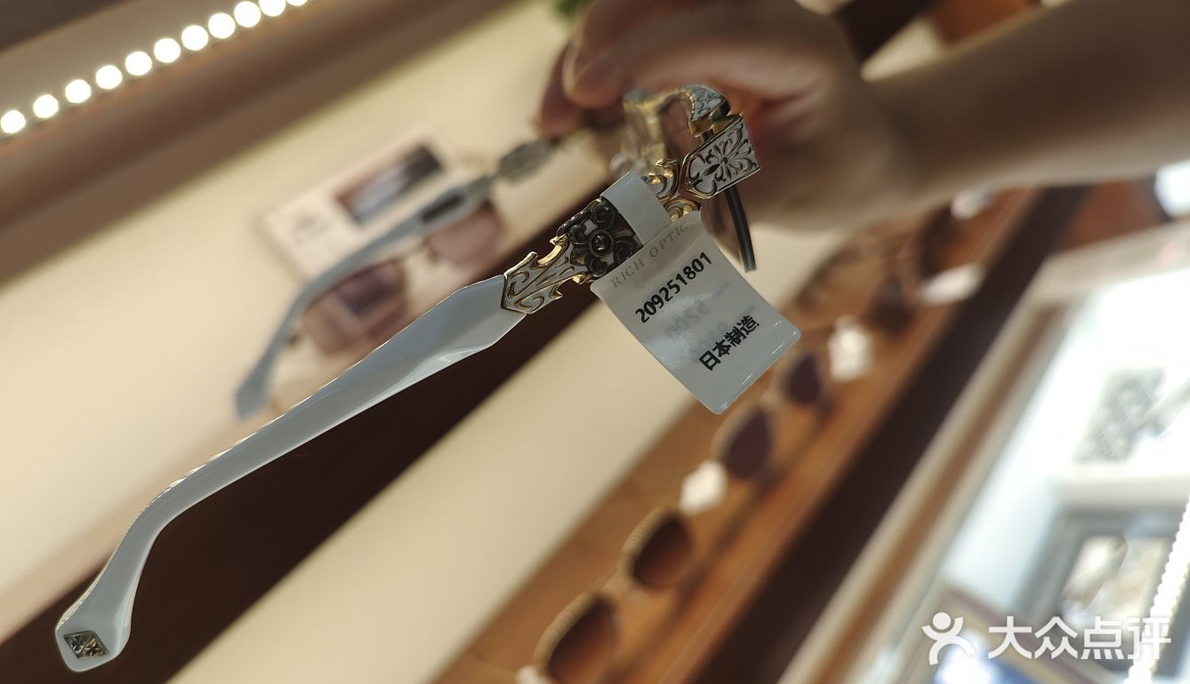 店主是日本留学回国，日语很好，手艺超级赞