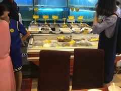 -赶海部落海鲜城(海阳路店)