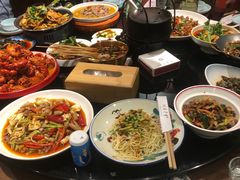 -川流不息·地道川菜·小龙虾(新松江路店)