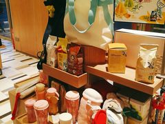 零售区-星巴克臻选(珠海富华里店)