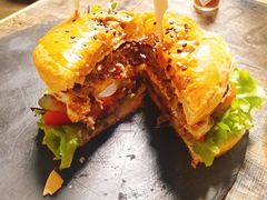 -HIGH FIVE哈福手工汉堡(桂林路店)