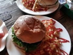 牛肉汉堡-Helens海伦司小酒馆(红旗南路店)