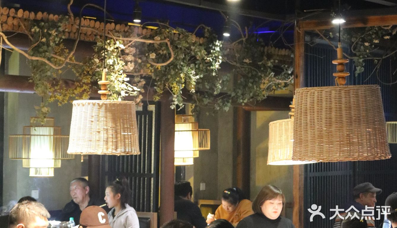 驻扎在香杨路上多年的老店