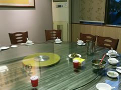 包厢-姐妹临高乳猪店(海垦路店)
