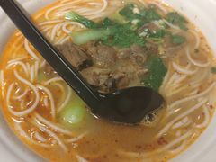 昭通焖鸡米线-茶花妹子云南餐厅(传媒大学店)