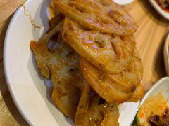 -爆炸头阿姨小四川正宗川味小吃(无任何分店)