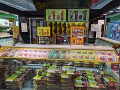零售区-周黑鸭(北京海淀区新中关店)
