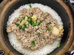窝蛋牛肉煲仔饭-红星光发煲仔饭(大石街店)