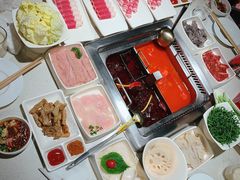 -海底捞火锅鲜切牛肉主题店(长寿路店)