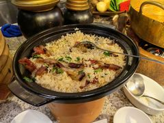 煲仔饭-松山湖凯悦酒店·Café自助餐厅·周末火舞秀表演