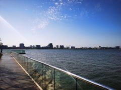 -上海滴水湖皇冠假日酒店