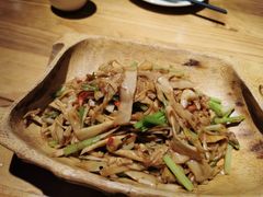 -唐伯虎新派湘菜馆(石夏时代广场店)