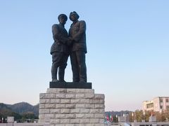 -井冈朱毛会师广场