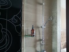 -锦龙国际酒店(天津奥体中心华苑地铁站店)