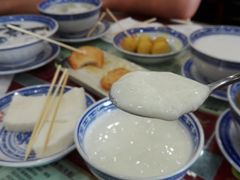 -赵记传承特色牛奶甜品(泉城广场店)