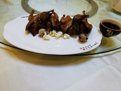 -渔意楼·驰名沙田乳鸽(五羊旗舰店)