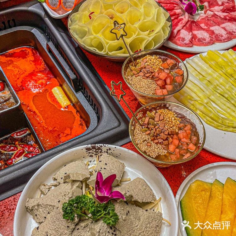 济南这家火锅太好吃了🤤QQ你们都去尝尝…