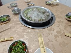 -黑竹沟新场牛肉火锅