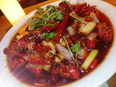 香辣小龙虾-别院里音乐餐酒吧(双流航空港店)