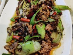 -蔼若春.传承三十年云南菜(金碧公园店)