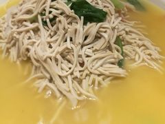 -香山湖家家宴(中山陵店)