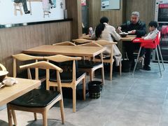 大堂-三好食堂(煎饺·馄饨·肉饼米线·盛世广场店)